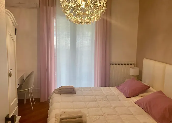 Bed & Breakfast Con Vista Giardino E Piscina