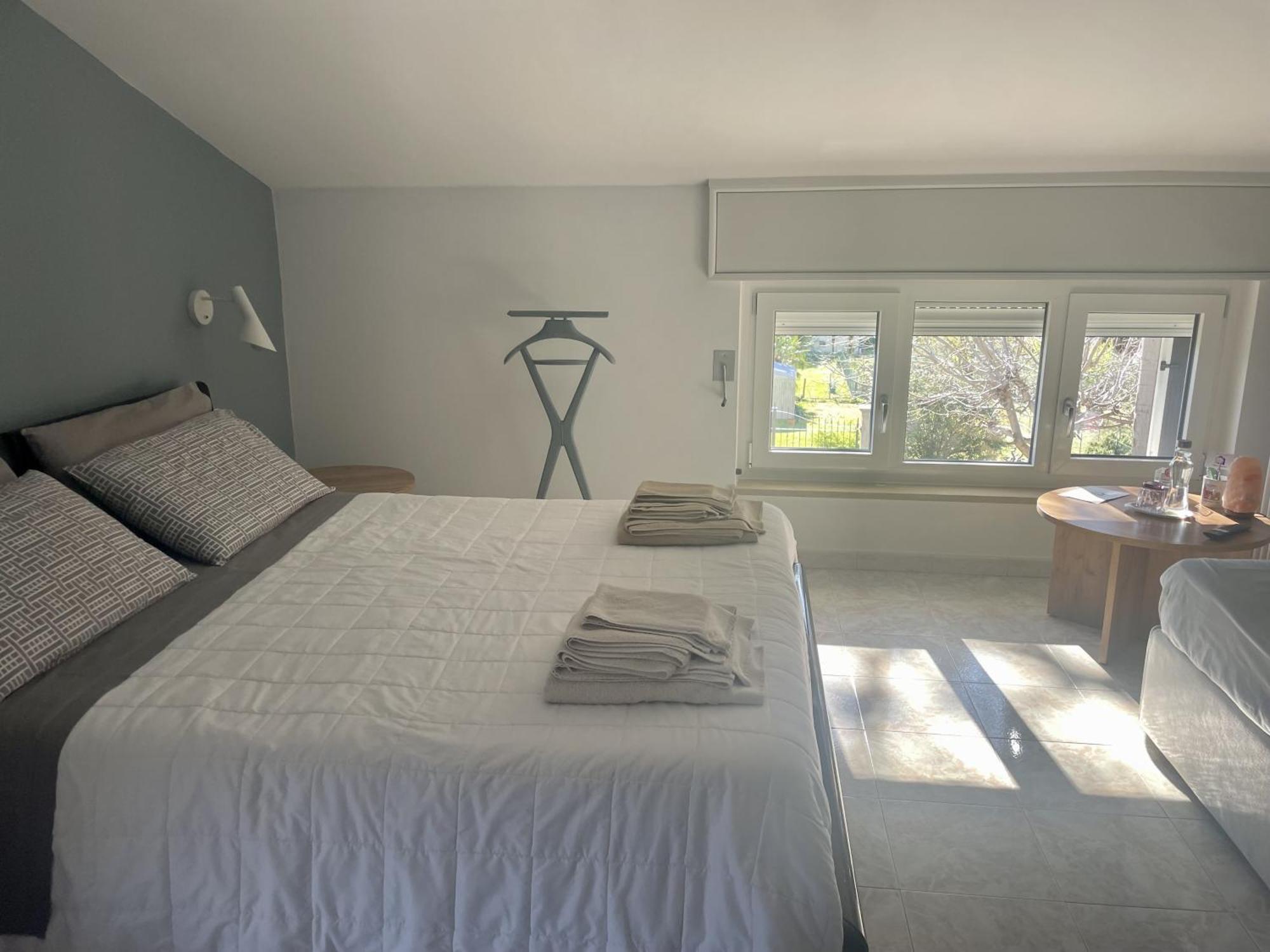 Con Vista Giardino E Piscina Bed and breakfast