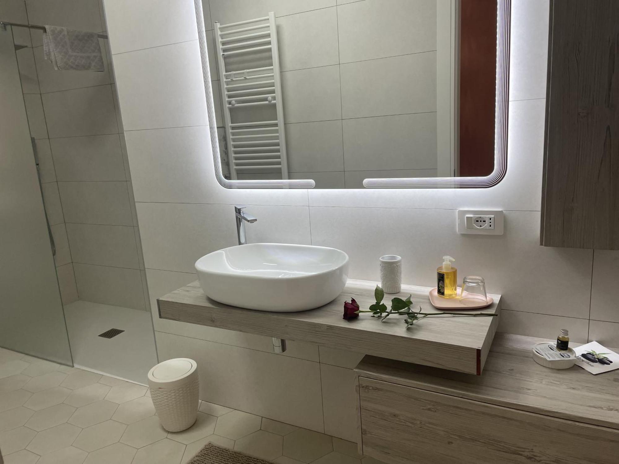 Bed and breakfast Con Vista Giardino E Piscina 3*