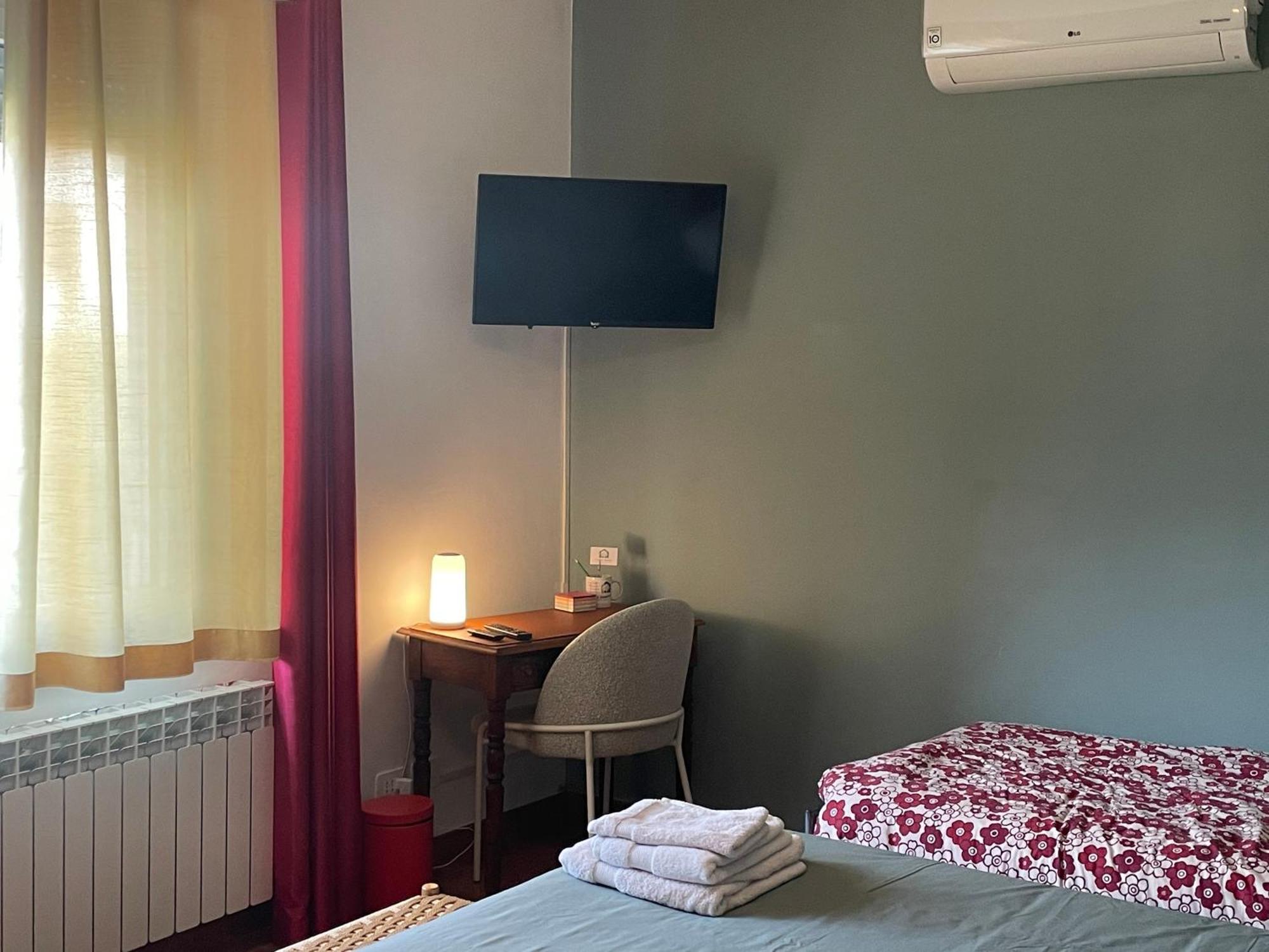 Con Vista Giardino E Piscina Bed and breakfast