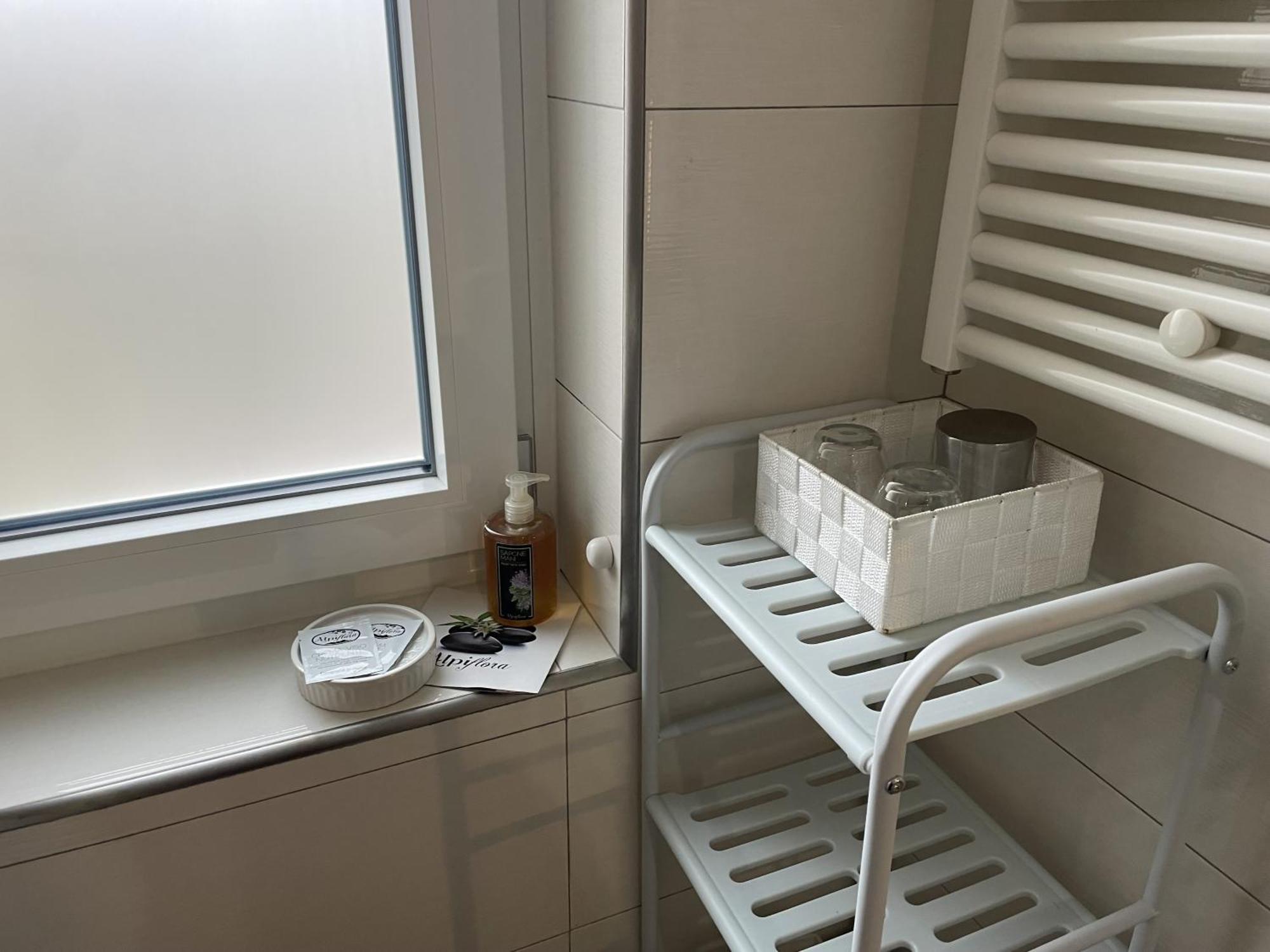 Bed and breakfast Con Vista Giardino E Piscina