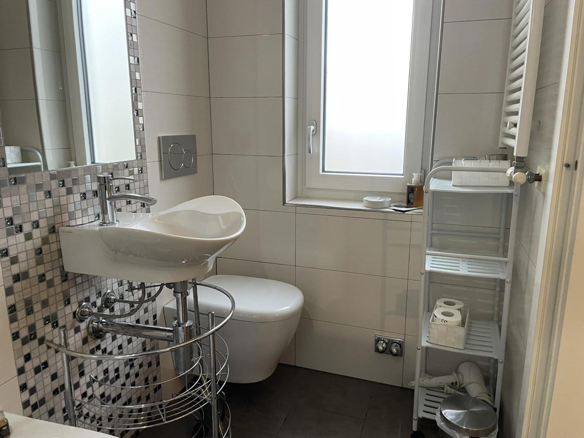 Bed and breakfast Con Vista Giardino E Piscina Borgofranco d'Ivrea