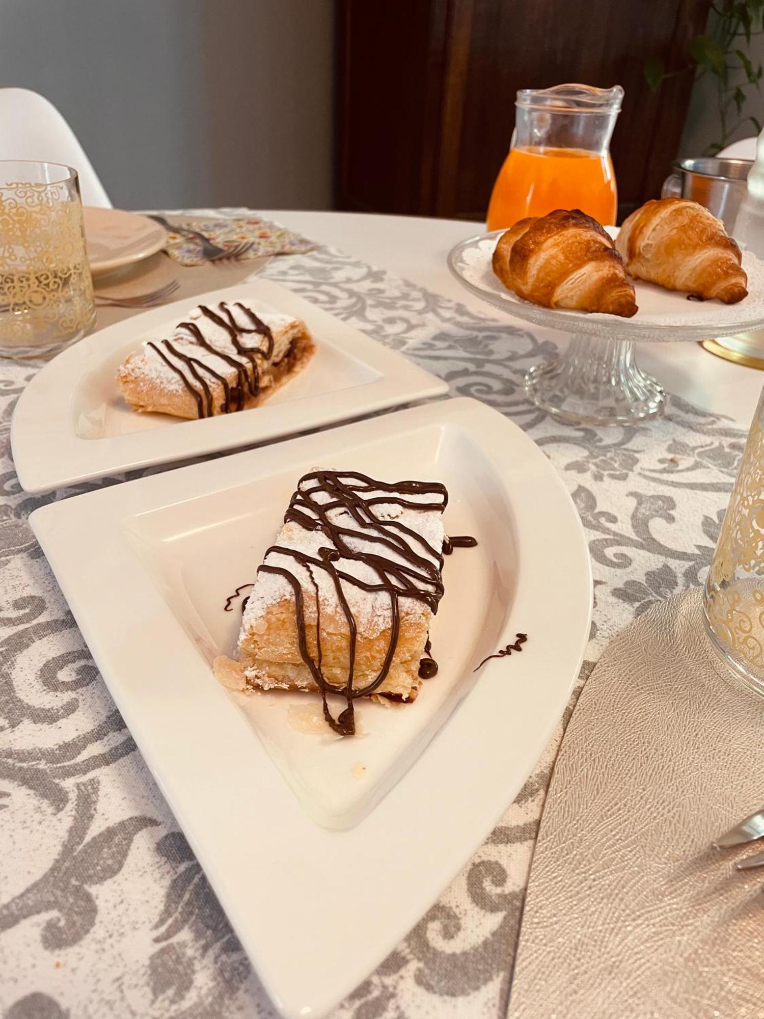 Bed and breakfast Con Vista Giardino E Piscina