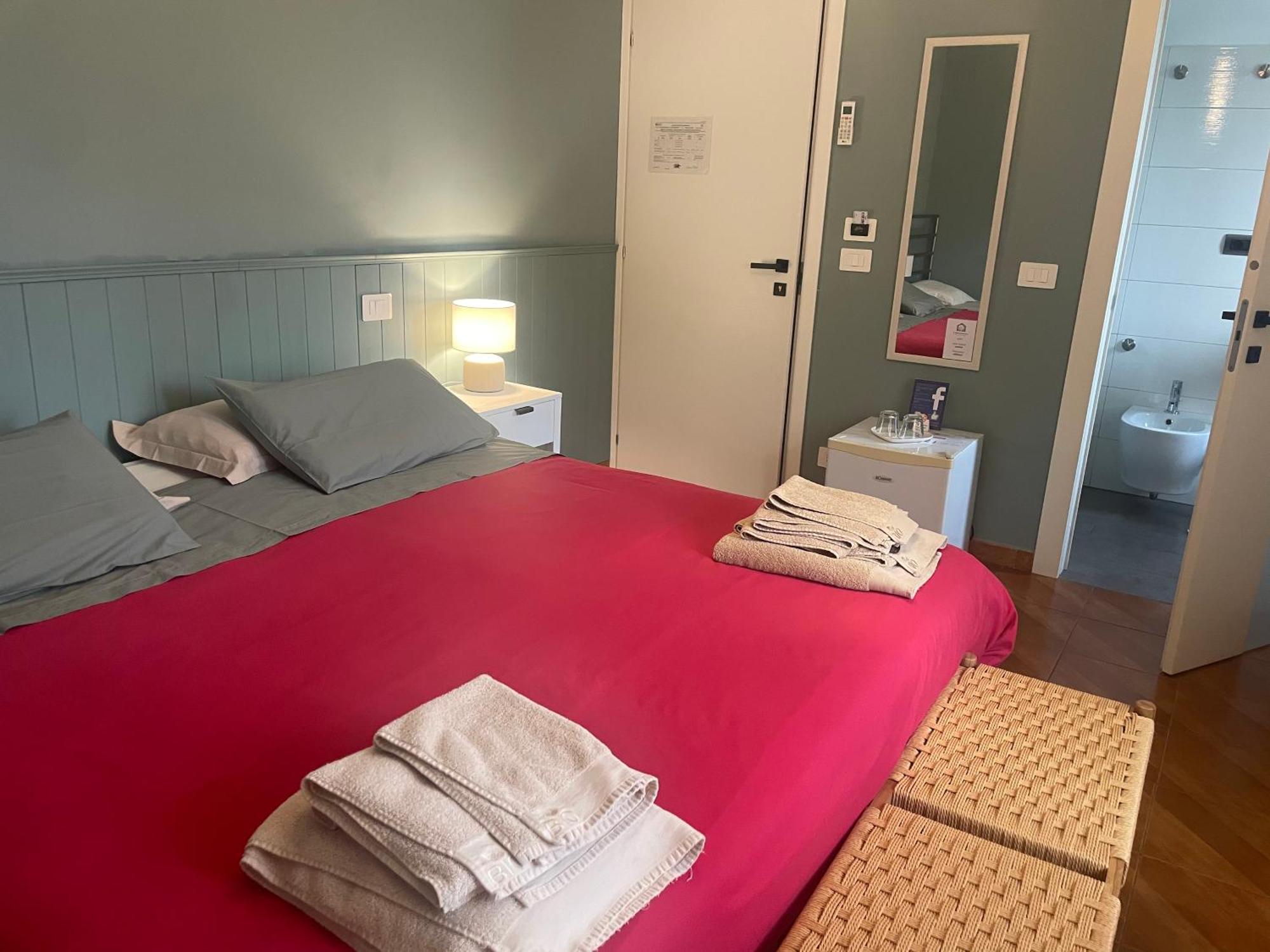 Bed and breakfast Con Vista Giardino E Piscina Borgofranco d'Ivrea