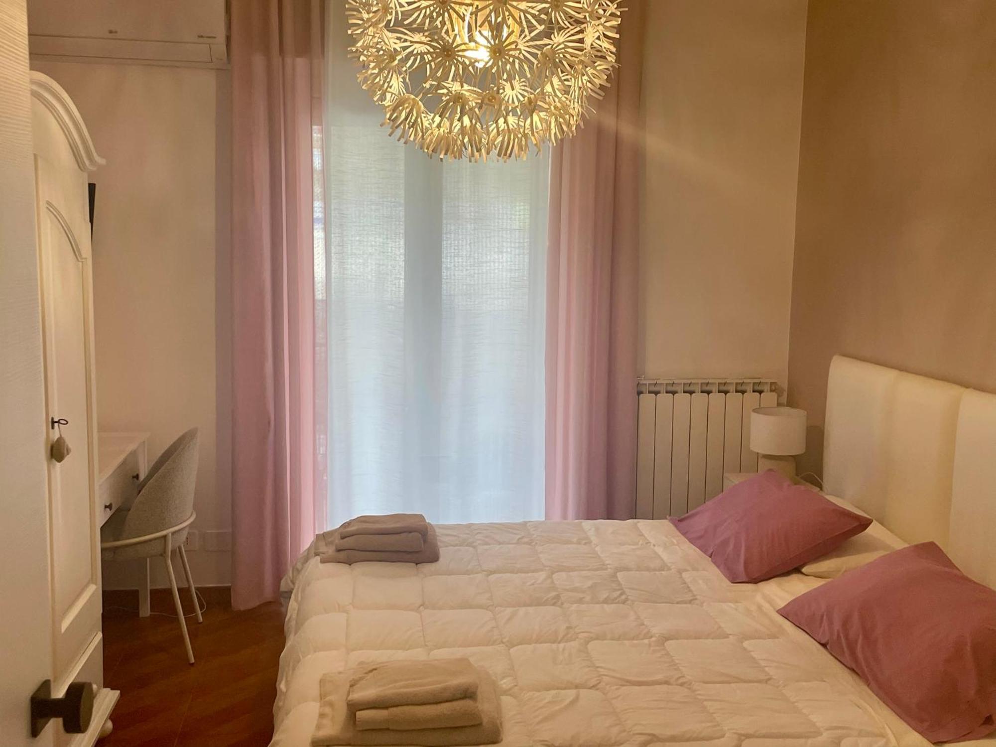Bed and breakfast Con Vista Giardino E Piscina Borgofranco d'Ivrea